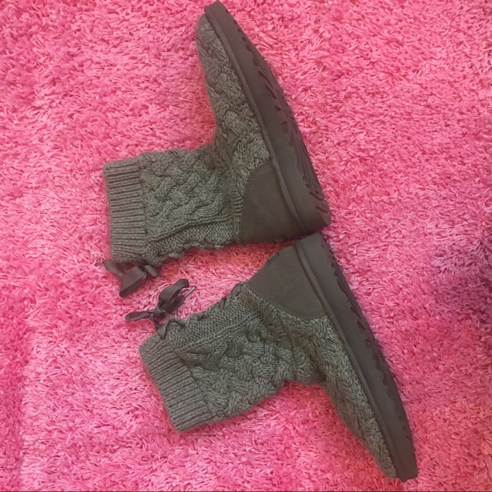 Knit Grey Ugg Boots